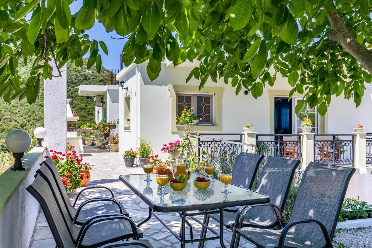Casa Mia - 5 Min From Stafilos Beach Skopelos Buitenkant foto